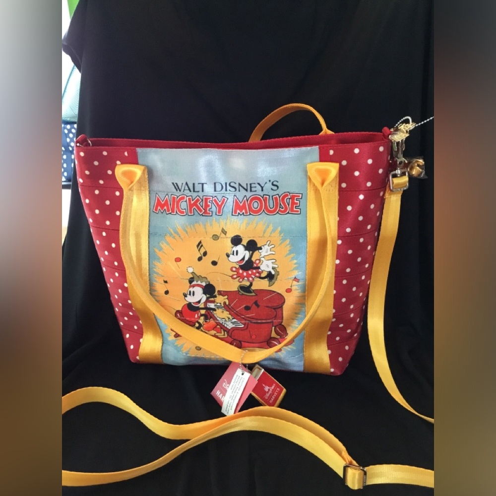 Disney Parks Harvey’s Seatbelt Purse, Christmas Mickey Minnie at the piano
